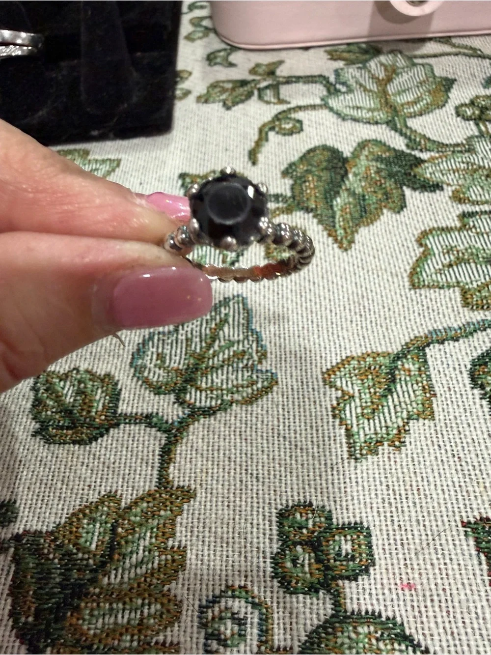 Pandora ring round